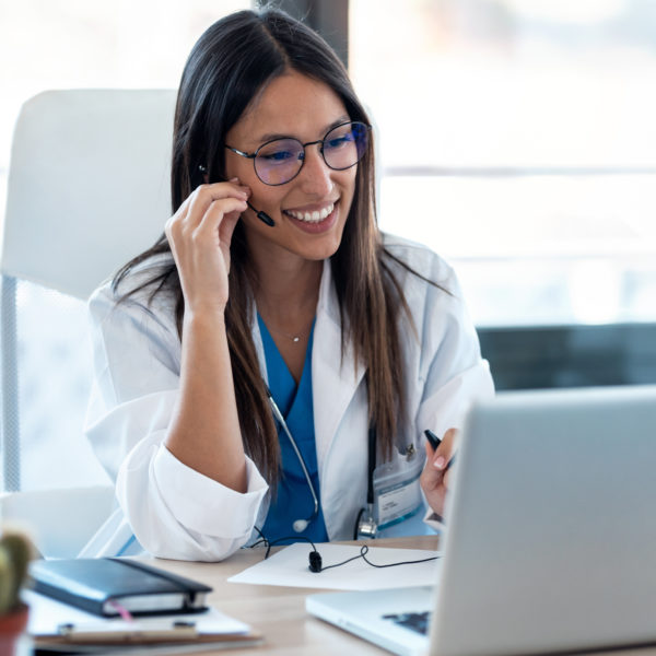 Como a telemedicina pode facilitar a rotina dos médicos e pacientes?